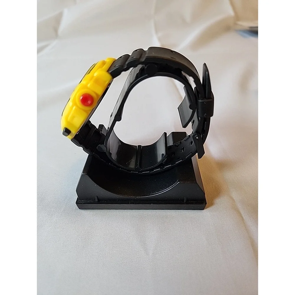 New Range2000 Digital Wristwatch Black & Yellow Water Resistant Laps New in Box